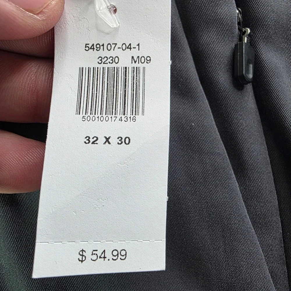 Old Navy Ultimate Tech Slim Built-In Flex Pants Mens 32x29 Gray NWT
